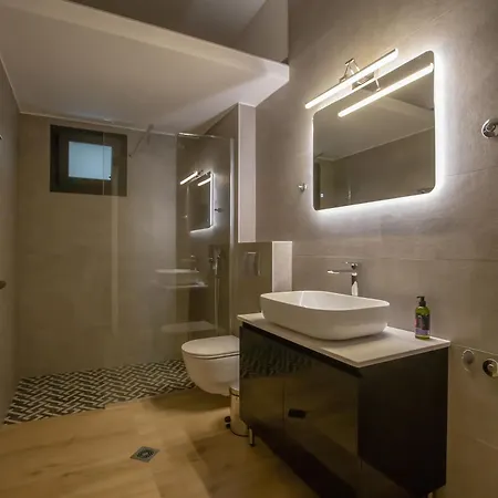 Element - Red - 1bd - * Kalambaka